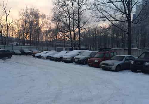 Охраняемая парковка во Внуково